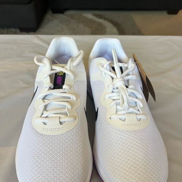 Nike Revolution 6 - Picture 4 of 7